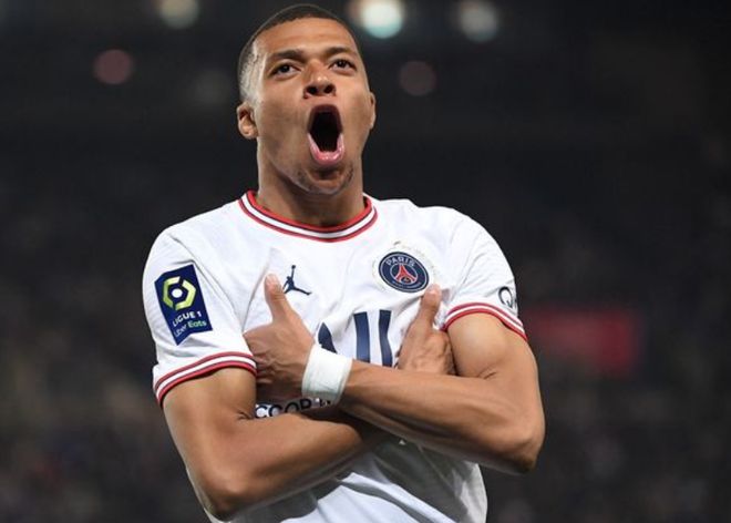 胡荷韬：伤病还没完全恢复，再将自己归为年轻球员就是懈怠了（胡荷韬：伤势未愈，不能再拿“年轻球员”当借口）