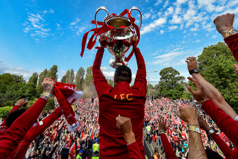 世体：巴萨已提交申请，希望在11月29日对阿拉维斯时重返诺坎普（世体：巴萨提交申请，计划在11月29日对阵阿拉维斯时回归诺坎普）