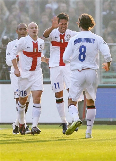 媒体人：邓涵文与云南玉昆更接近，重庆和铁人也有想法（知情人士称邓涵文更接近云南玉昆，重庆与铁人亦有意）