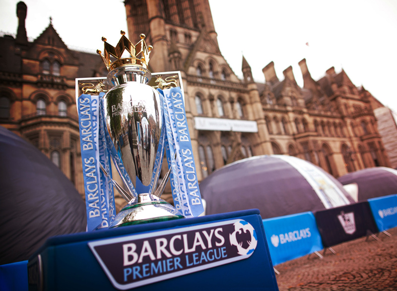 皇马盯上拜仁铁卫！2000万年薪要价令人惊喜，白衣军团再现零元购（皇马盯上拜仁铁卫：2000万年薪要价惊喜，白衣军团或再现自由转会神操作）